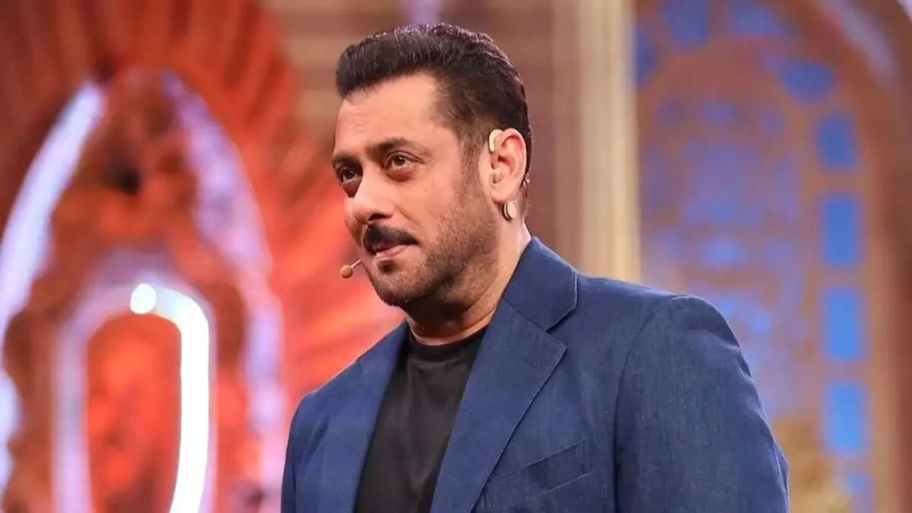 Top 9 Bollywood Actors Who Did Films Without Taking Any Money